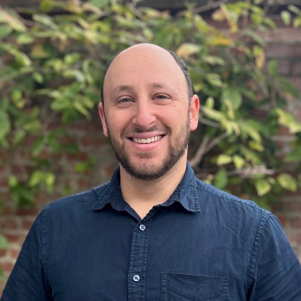 Elias Kauders staff photo